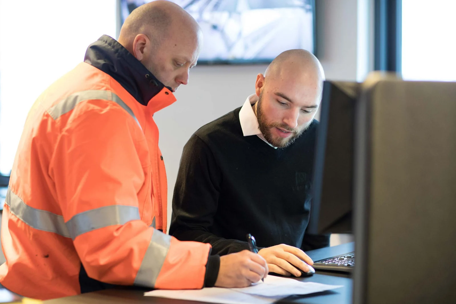 Detaljer i lakeringen – fra store konstruktioner til små emner